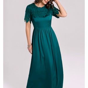 Like New! Very Stunning Emerald Green Dress